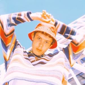 Meet your Posher, Logan